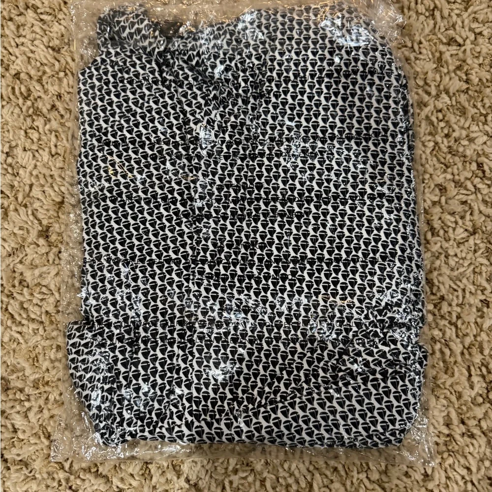 NWT YUMI Black & White Jumpsuit Small - Picture 5 of 6